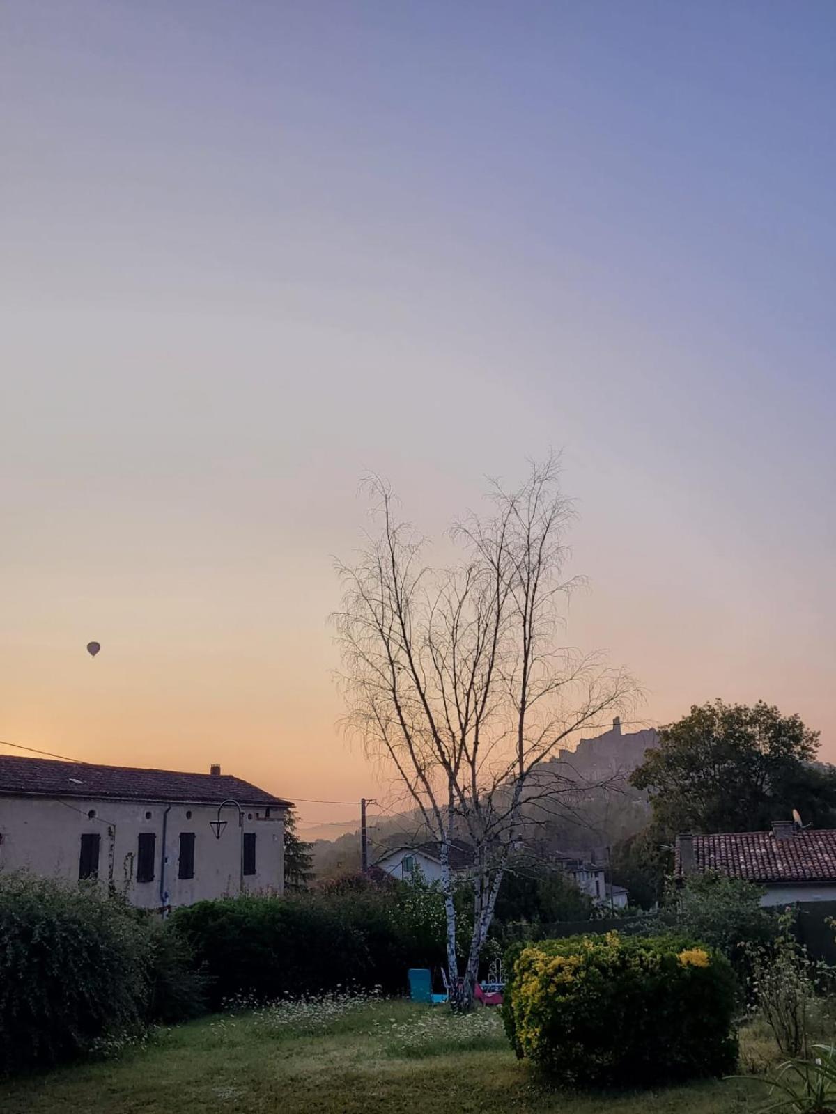 La Jolie Vue Et La Maison De La Tour- Cordes-Sur-Ciel Les Cabannes  Exterior foto