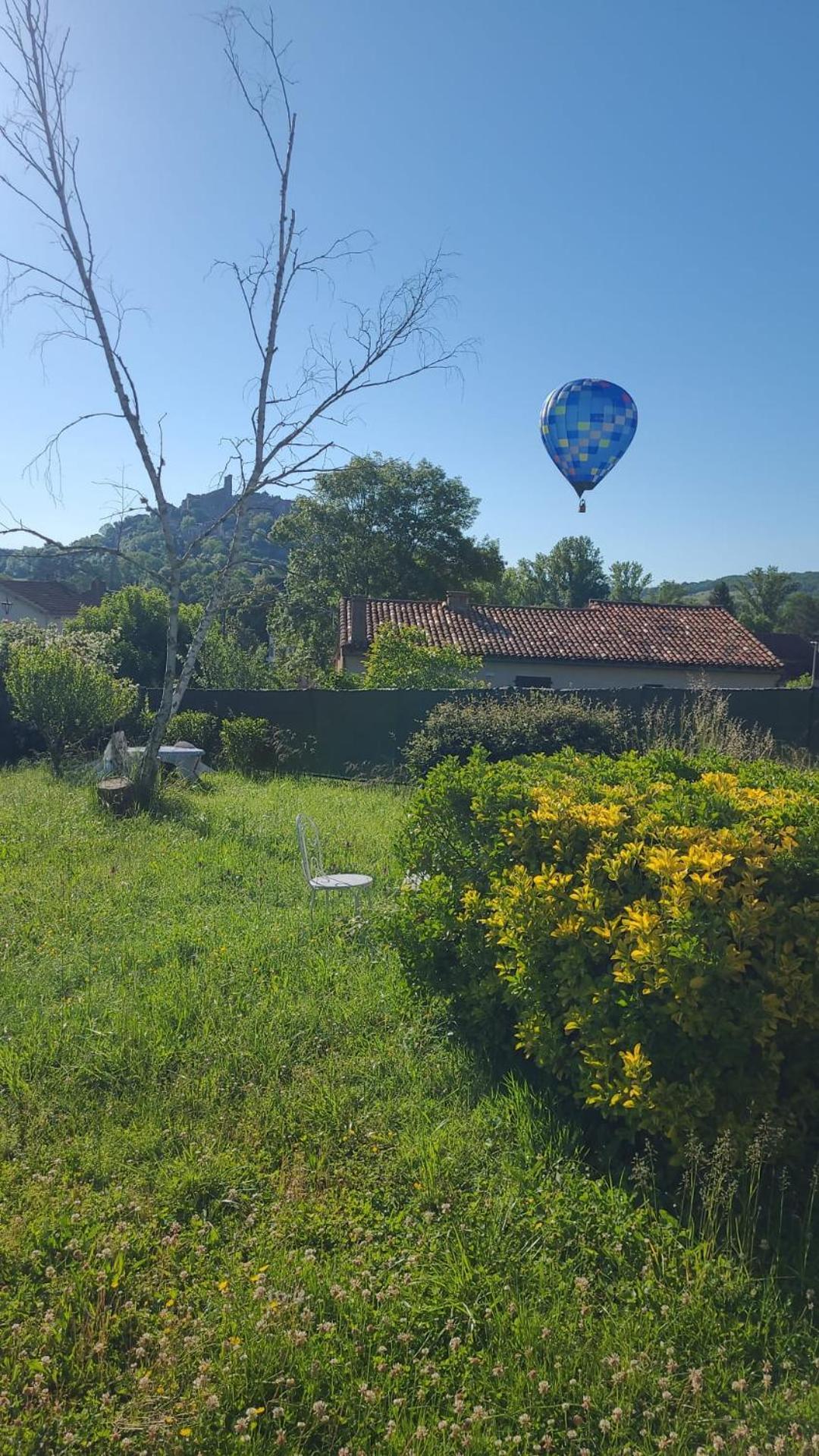 La Jolie Vue Et La Maison De La Tour- Cordes-Sur-Ciel Les Cabannes  Exterior foto